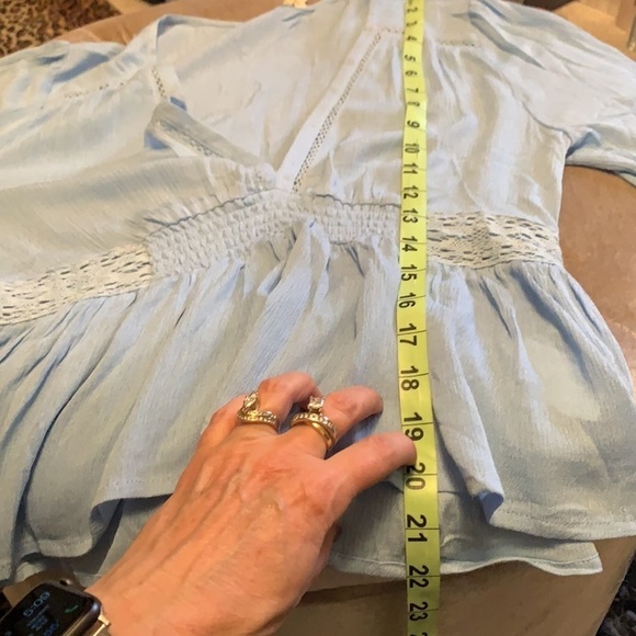 Tea & Cup long sleeved deep V lace waist top - Picture 8 of 10